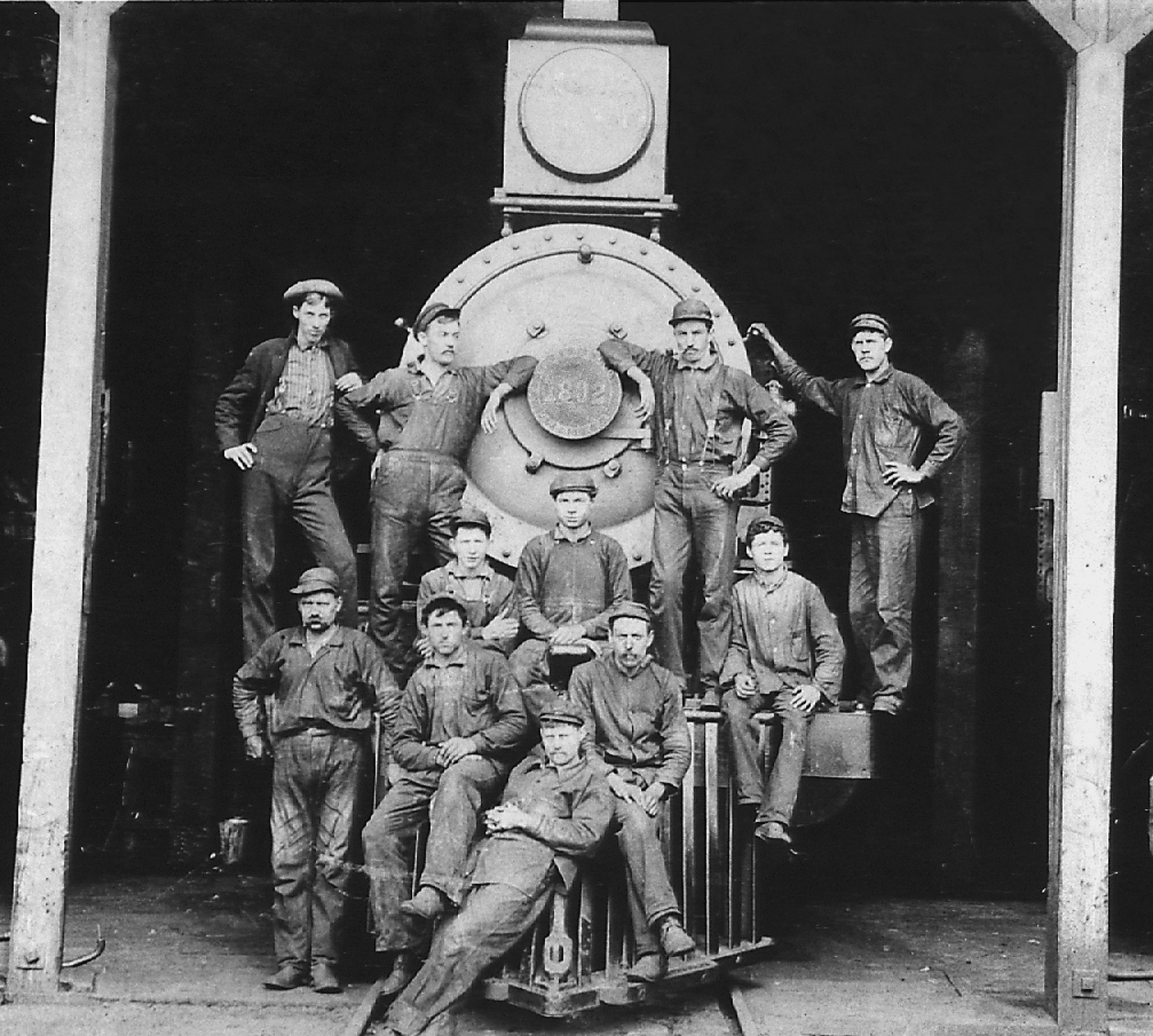 Shop workers at the Southern Pacific Roundhouse